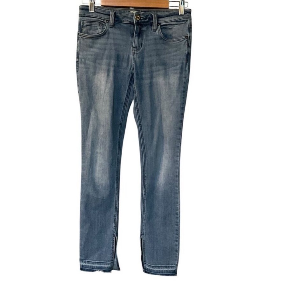 Free People Women's Straight Blue Jeans Size 27 Medium Wash Denim Split Raw Hem